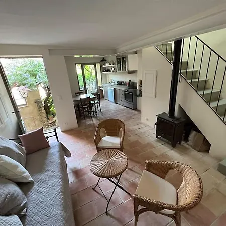Tres Jolie Maison De Village Holiday home *